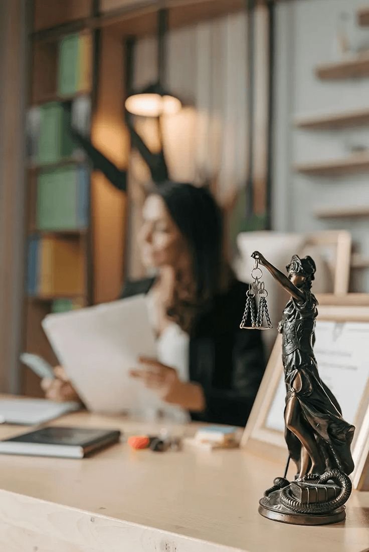 أفضل محامية في نظام العمل والعمال